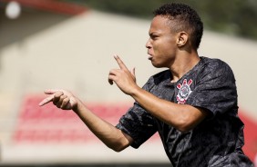 Corinthians vence o São Paulo por 3 a 1 e está na final do campeonato paulista sub-20