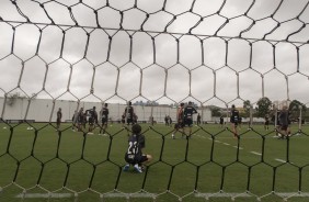 Jogadores realizam treinamentos no treino desta tarde