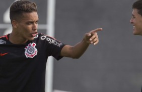 Pedrinho no treino do Corinthians