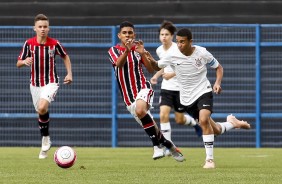 Corinthians enfrenta o So Paulo pelo campeonato paulista sub-13