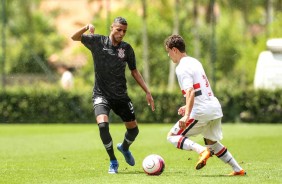 Corinthians enfrenta o So Paulo pelo campeonato paulista sub-17