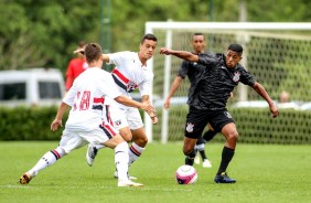 Corinthians enfrenta o São Paulo pelo campeonato paulista sub-17