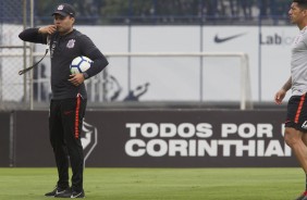 Jair Ventura comandou o treino na tarde desta sexta-feira