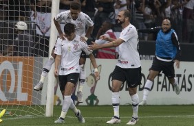 Jogadores do Corinthians lutaram até o fim para segurar a vitória