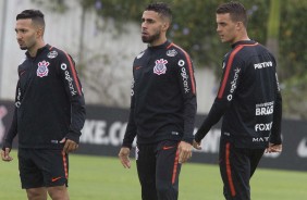 Clayson, Gabriel e Rodrigo Figueiredo no treinamento desta segunda-feira, no CT Joaquim Grava