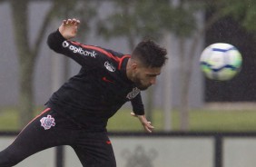 Gabriel no treino preparatório para duelo contra o Atlético-PR, pelo Brasileirão