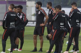 Jogadores iniciam preparação para enfrentar o Atlético-PR, pelo Campeonato Brasileiro