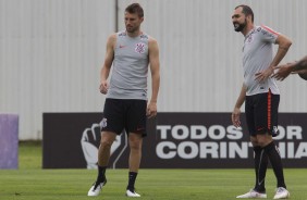 Henrique e Danilo treinam no CT Joaquim Grava para enfrentar a Chapecoense