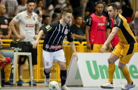 Deives em partida contra o Sorocaba, pela Liga Paulista de Futsal