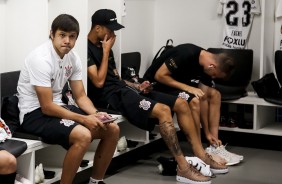 Atacante Romero no vestirio antes da partida contra o Grmio