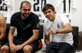 Danilo e Romero antes do ltimo jogo do Corinthians no ano de 2018