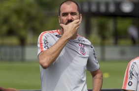 Danilo, meia do Timão, treina para enfrentar o Grêmio, pelo Brasileirão