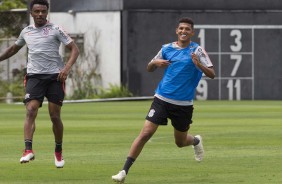 Paulo Roberto e Matheus Matias no ltimo treino do Corinthians no ano de 2018