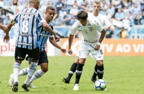 O paraguaio Romero em jogada contra o Grmio, pelo Brasileiro 2018