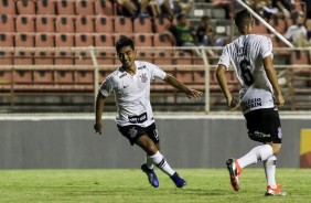 Corinthians vence o Capital-TO na estreia da Copa So Paulo de Futebol Jr