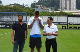 Richard   apresentado no Timo; jogador  corinthiano declarado