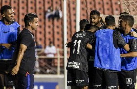 Jogadores comemoram gol de Nathan contra o Sinop, pela Copinha 2019