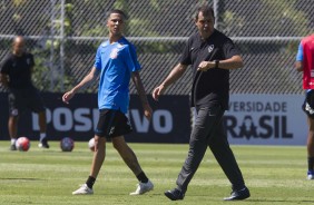 Thiaguinho e Carille no treinamento de hoje no CT