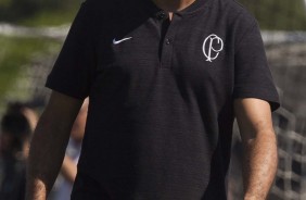 Treinador Fbio Carille durante jogo-treino contra o Nacional, no CT