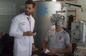 Danilo Avelar passa por exames oftalmolgicos no CT