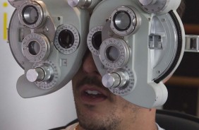Exames oftalmolgicos foram realizados por essa manh no CT