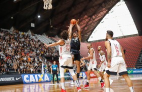 Shilton durante partida contra o Flamengo, pela dcima semana do NBB