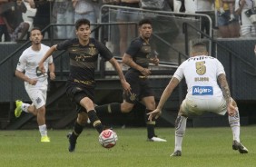 Araos tambm teve sua oportunidade na partida amistosa contra o Santos, que aconteceu na Arena