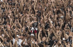 Arena Corinthians recebeu bom público para a partida amistosa contra o Santos