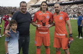 Cássio recebe homenagem na Arena Corinthians antes de começar o jogo amistoso contra o Santos