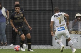 Douglas tambm entrou em campo na partida amistosa contra o Santos, na Arena Corinthians