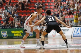 Parodi durante jogo contra o Flamengo, pela dcima semana de NBB