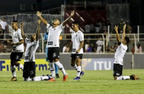 Corinthians se classifica nos pênaltis contra o RB Brasil