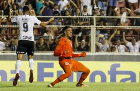 Diego comemora pnalti defendido contra o RB Brasil, pela Copinha 2019