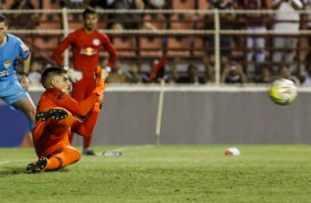 Goleiro Diego defende o pênalti contra o RB Brasil e classifica o Timãozinho