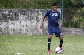 Welliton no treinamento da equipe sub-20 do Corinthians no CT