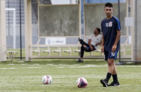 Fabrcio Oya durante treino do sub-20 para duelo contra o Grmio, pela Copinha