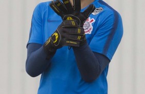 Goleiro Cssio durante treino desta quinta-feira no CT Joaquim Grava