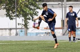 Roni durante treino do sub-20 para duelo contra o Grmio, pela Copinha