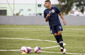 Vintinho durante treino do sub-20 para duelo contra o Grêmio, pela Copinha