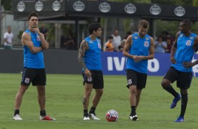 Avelar, Fagner, Henrique e Marllon no treino de hoje no CT