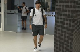 Fagner chega  Arena Corinthians para jogo contra o So Caetano, pelo Campeonato Paulista