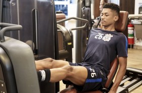 Welliton durante treino do elenco sub-20 do Corinthians