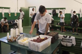 Araos no vestirio do Brinco de Ouro, antes do duelo contra o Guarani