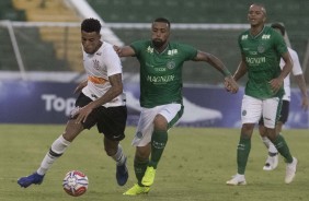 Atacante Gustavo na partida contra o Guarani, pelo Campeonato Paulista