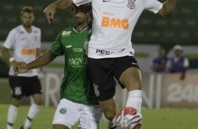 Danilo Avelar durante partida contra o Guarani, pelo Paulistão