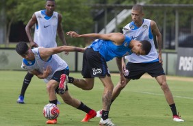 Corinthians treina para pegar ritmo para o Paulistão