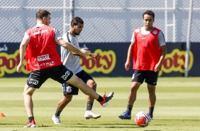 Boselli, Sornoza e Jadson no treinamento de hoje no CT