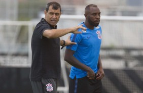 Carille e Manoel no treinamento de hoje no CT Joaquim Grava