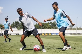 Pedrinho e Thiaguinho no CT durante treinamento de hoje