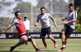 Ramiro, Andr Lus e Ralf no treinamento de hoje no CT Joaquim Grava